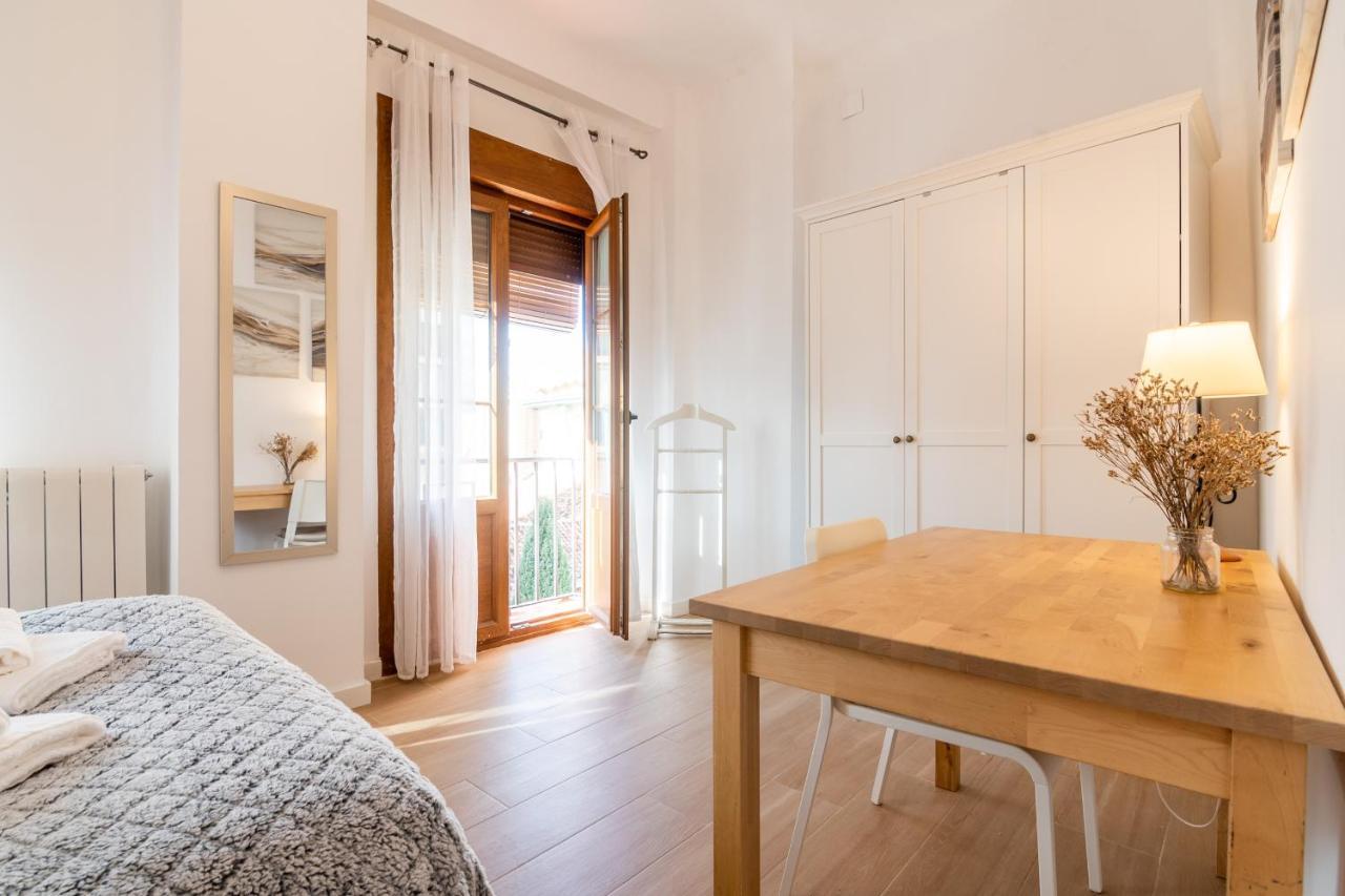 Tuguest Plaza Pescaderia - Catedral Apartment Granada Luaran gambar