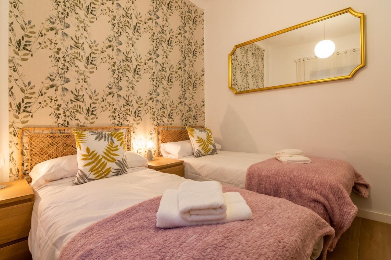 Tuguest Plaza Pescaderia - Catedral Apartment Granada Luaran gambar