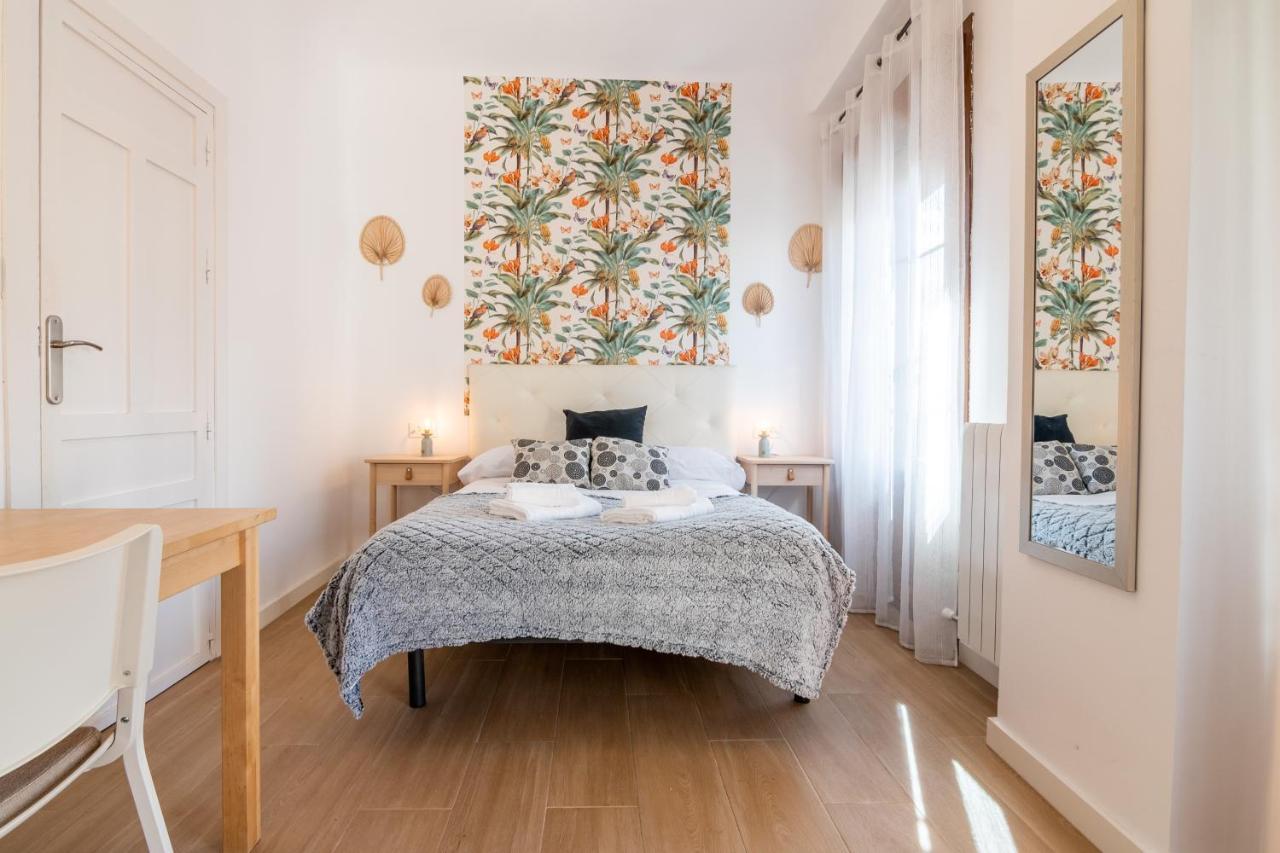 Tuguest Plaza Pescaderia - Catedral Apartment Granada Luaran gambar