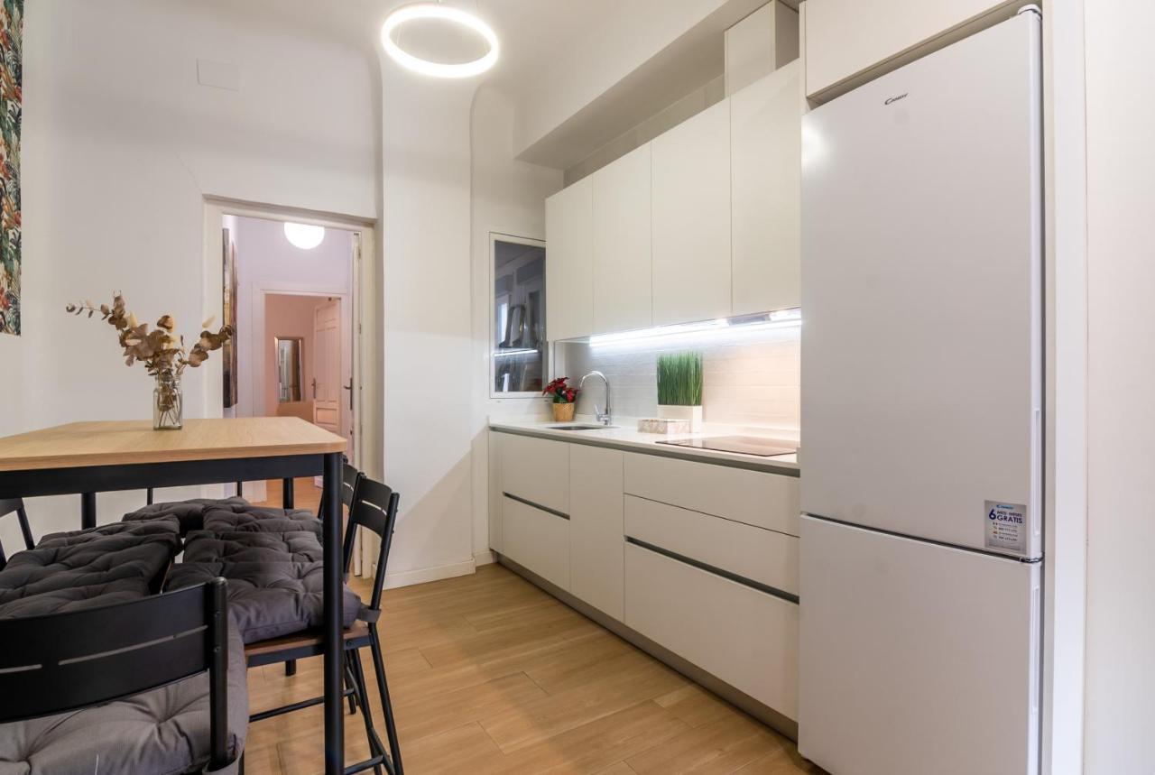 Tuguest Plaza Pescaderia - Catedral Apartment Granada Luaran gambar