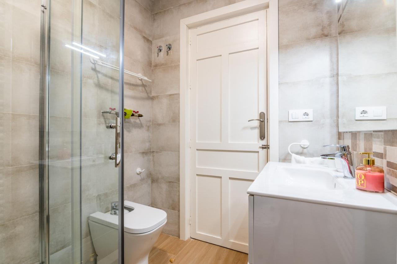 Tuguest Plaza Pescaderia - Catedral Apartment Granada Luaran gambar