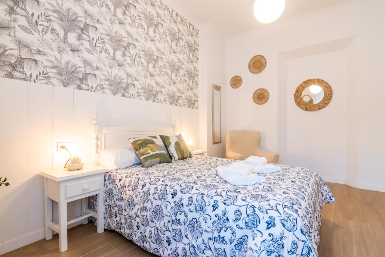 Tuguest Plaza Pescaderia - Catedral Apartment Granada Luaran gambar