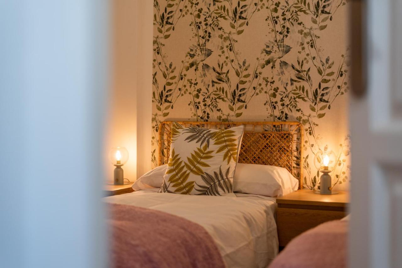Tuguest Plaza Pescaderia - Catedral Apartment Granada Luaran gambar